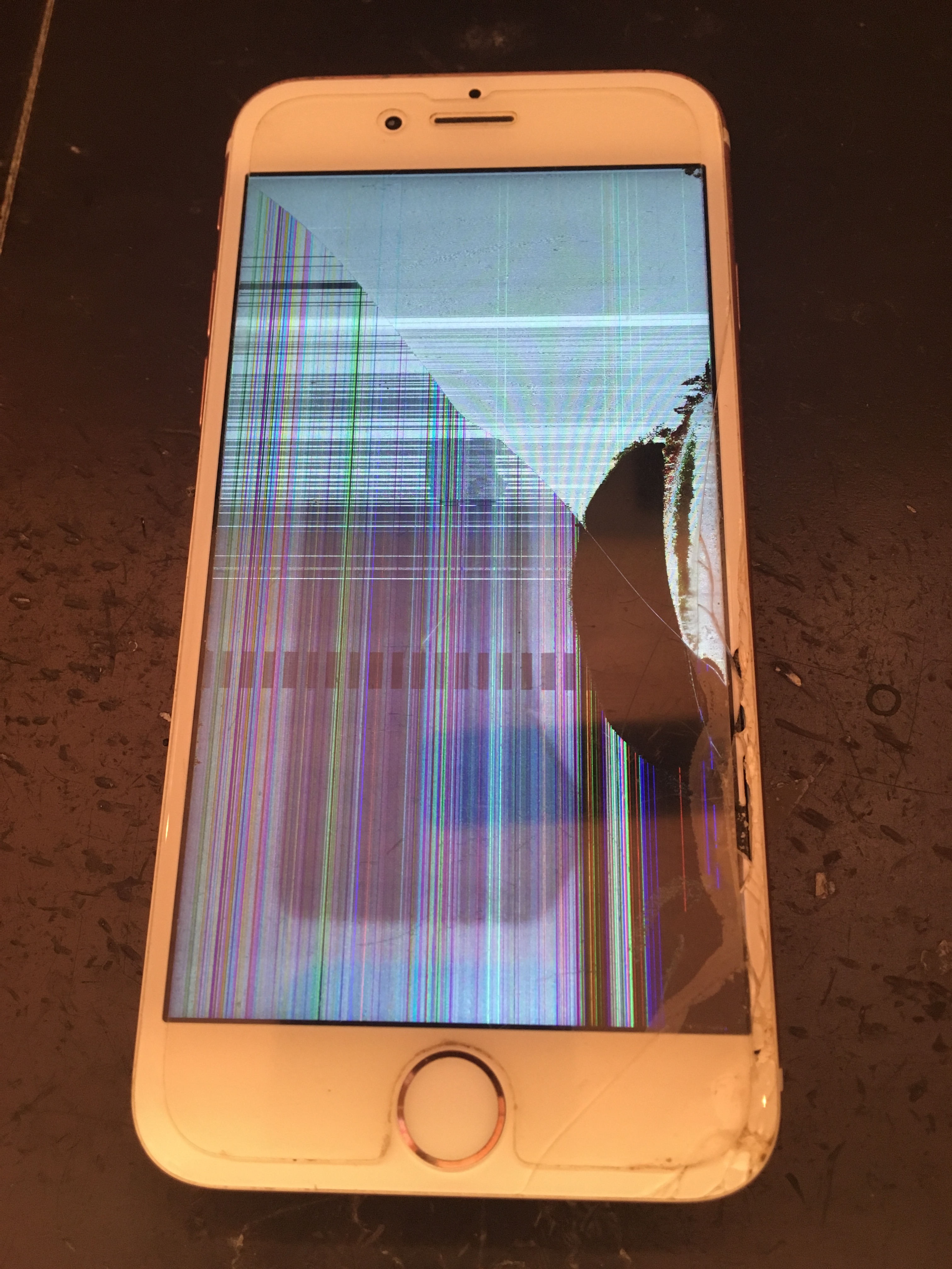 iPhone6S（あいふぉん）プラス画面割れ修理 ガラス割れ 液晶割れ 千葉 