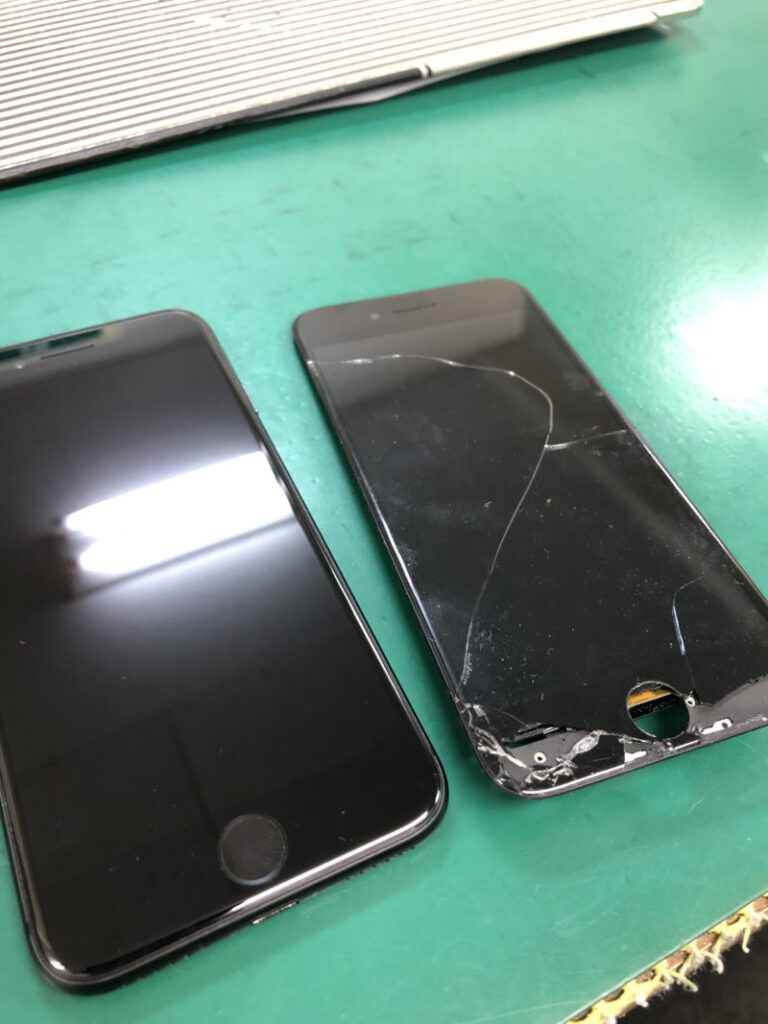 iPhone8画面修理,液晶修理なら松戸店！