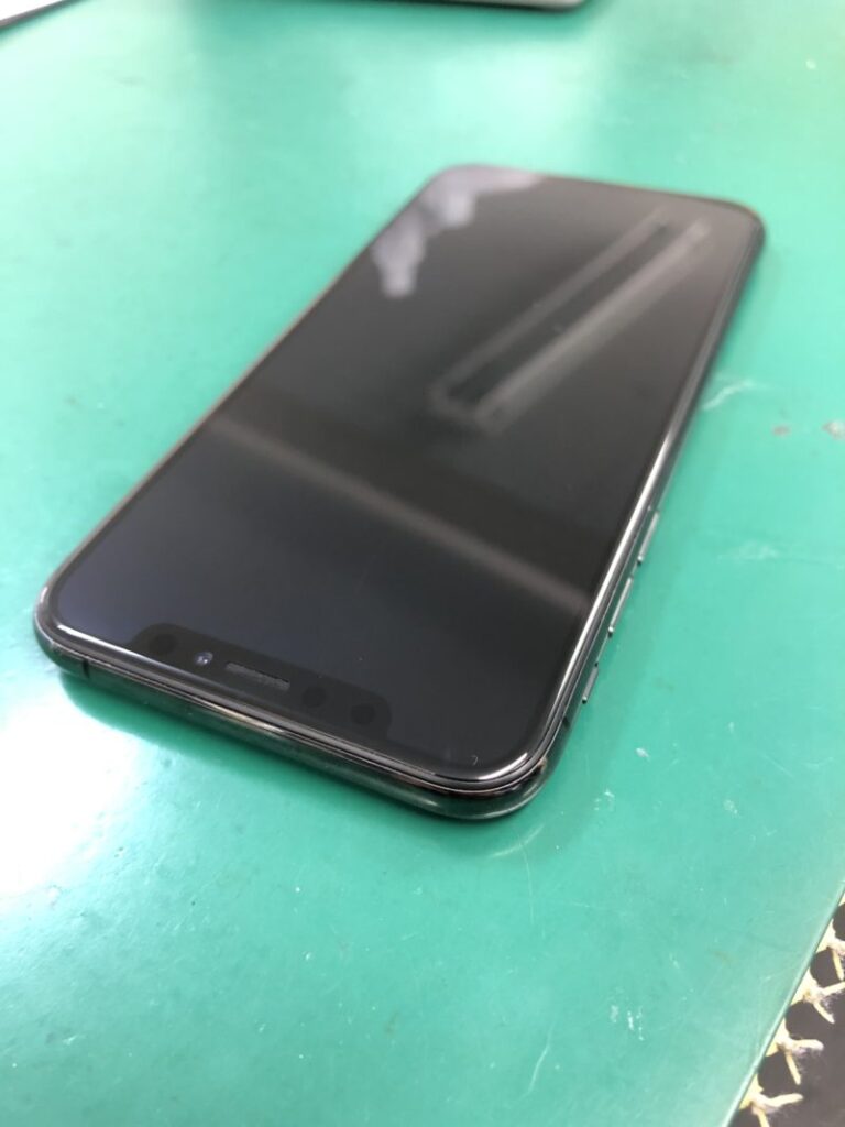iPhoneXsの画面修理,ガラス修理ならiPhoneステーション松戸店まで！