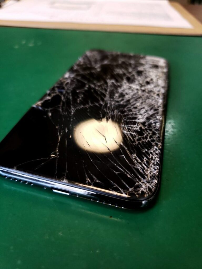 iPhoneX 画面割れ 液晶割れ 即日修理 千葉県 松戸市