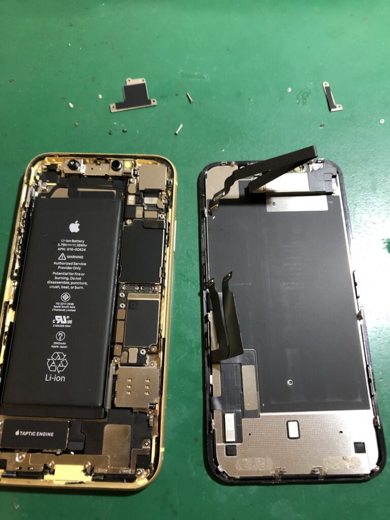 iPhoneXR 画面修理いたしたました！