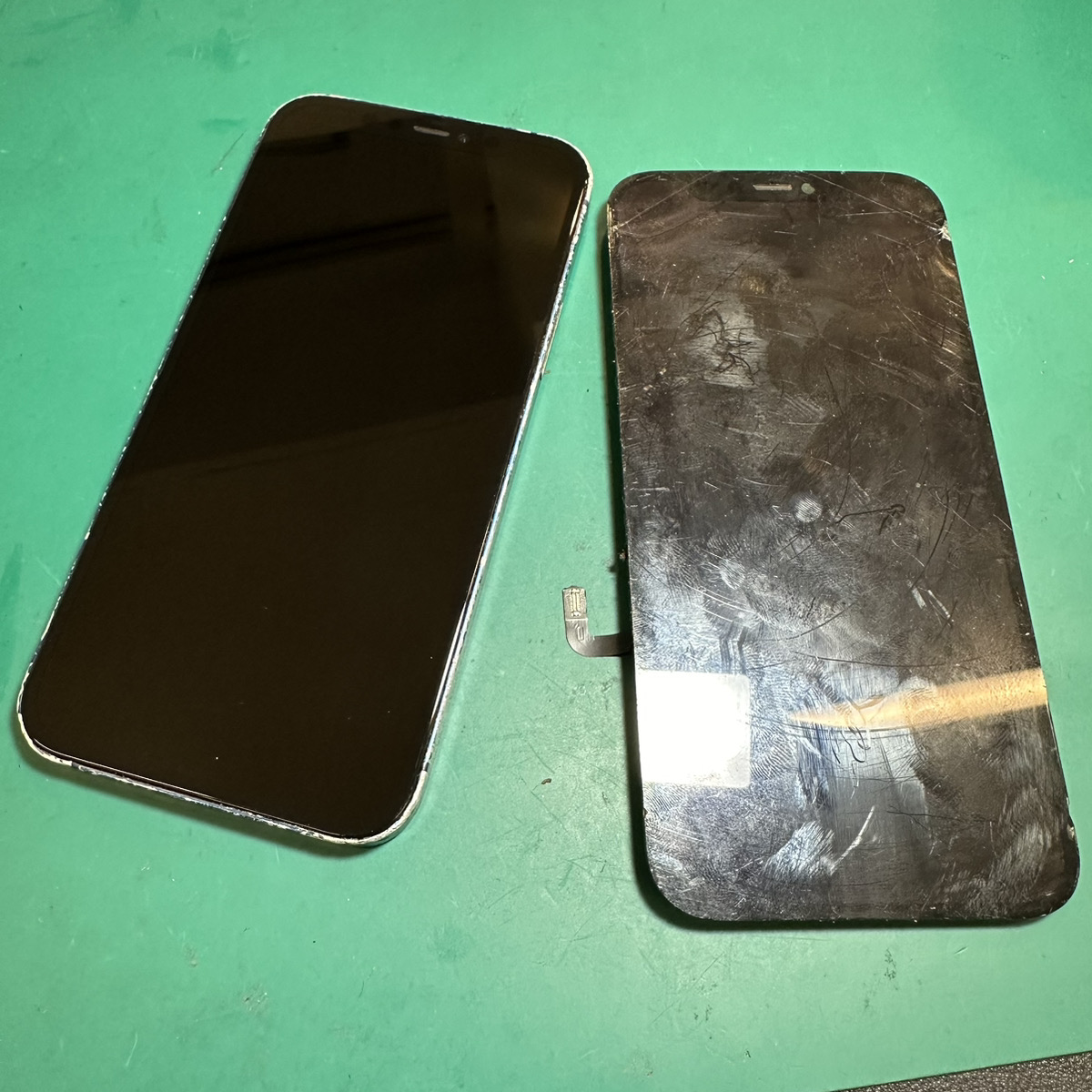 浦和原山店: iPhone12液晶不具合40分修理(重度)