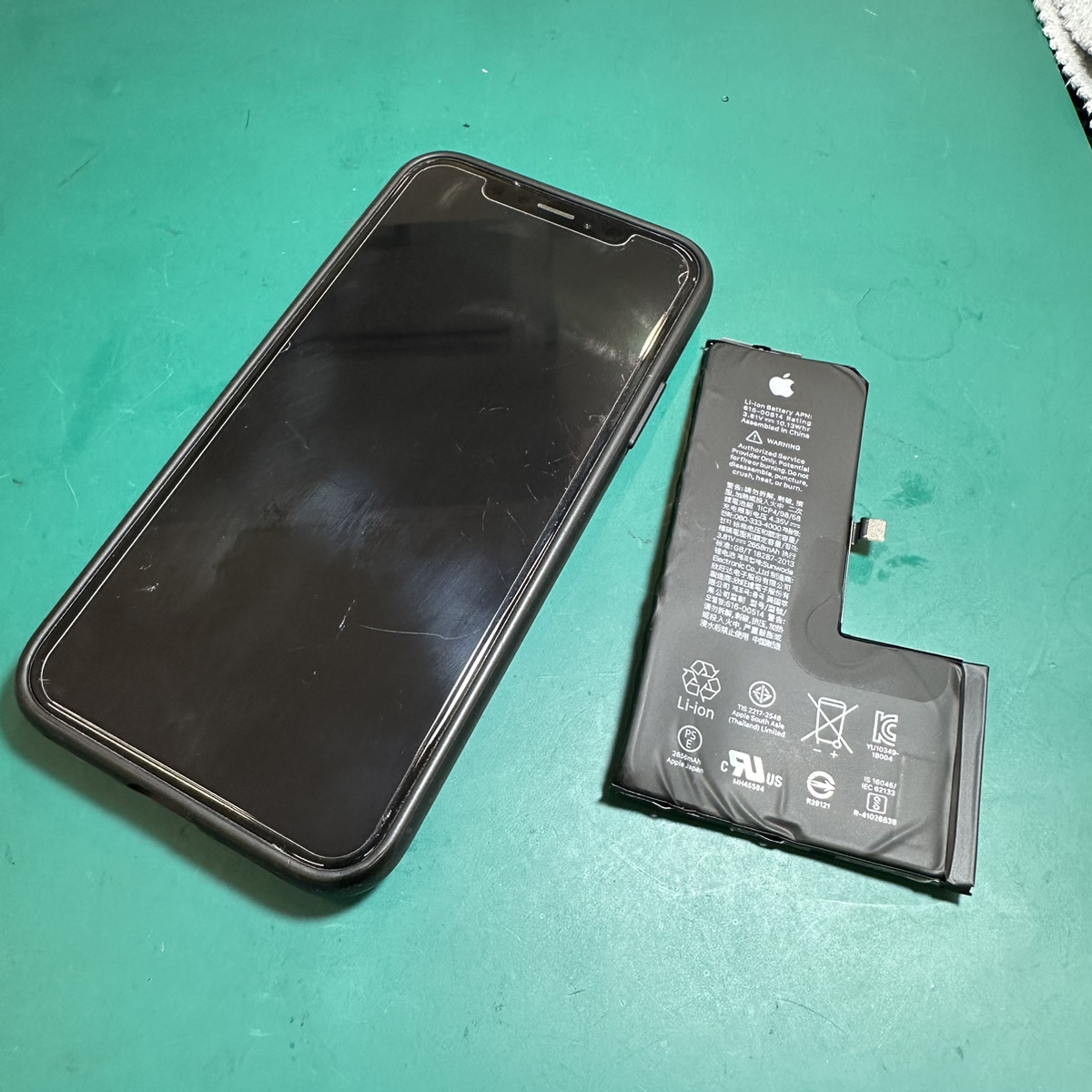 浦和原山店: iPhoneXsバッテリー修理6,180円