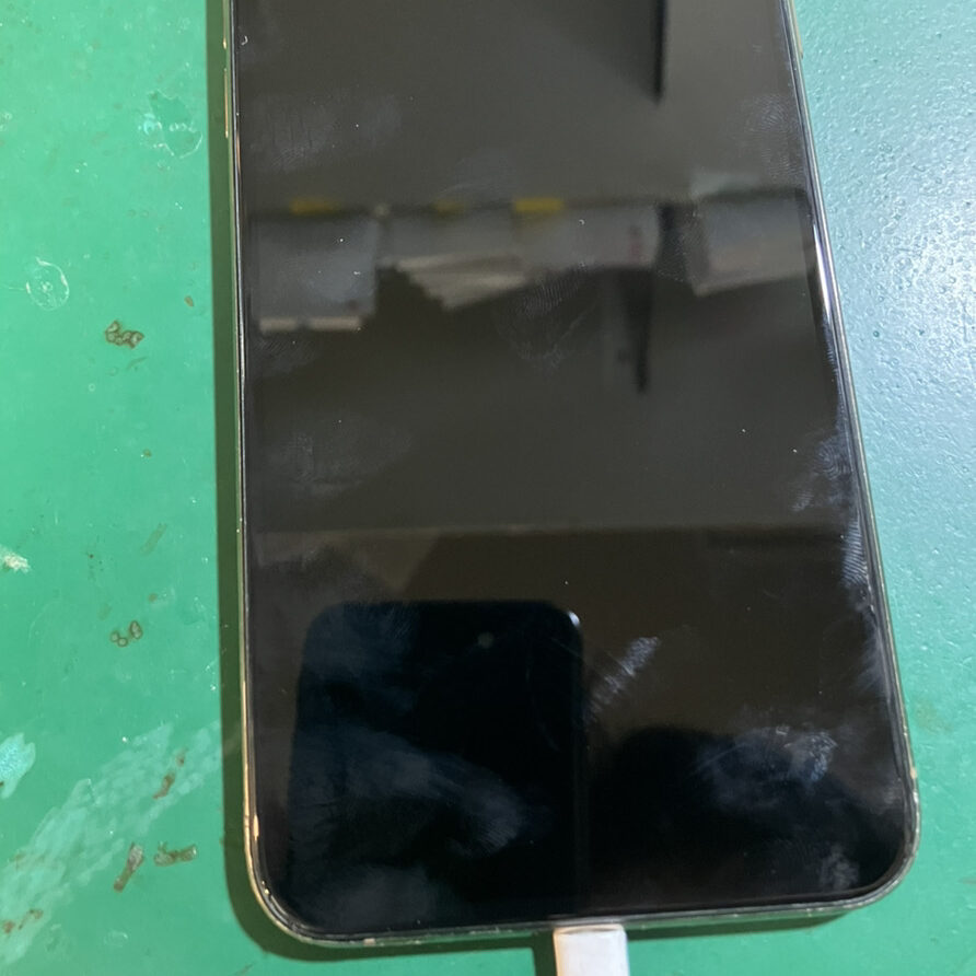 静岡店:iPhone11ProMax 画面修理しました！　即日修理！
