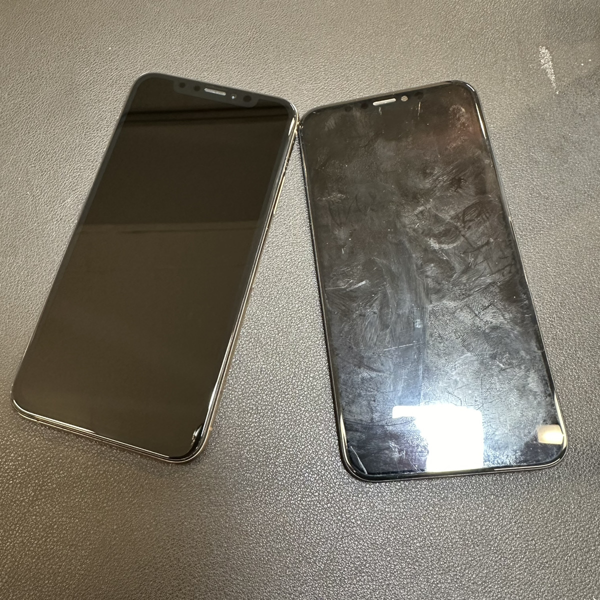 浦和店：タッチ操作のできないiPhoneXSを修理しました！