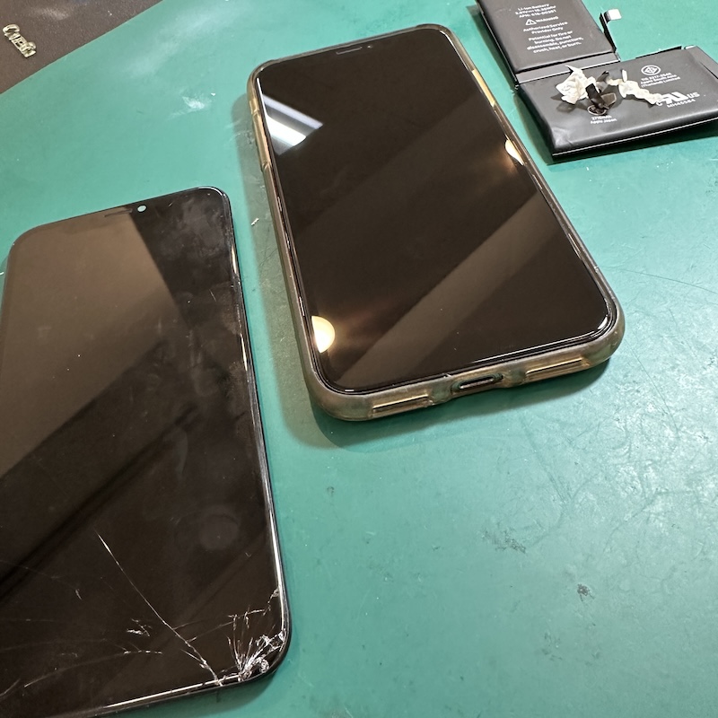 浦和店：iPhoneXバッテリー・パネル交換修理　さいたま市見沼区からお越しのお客様