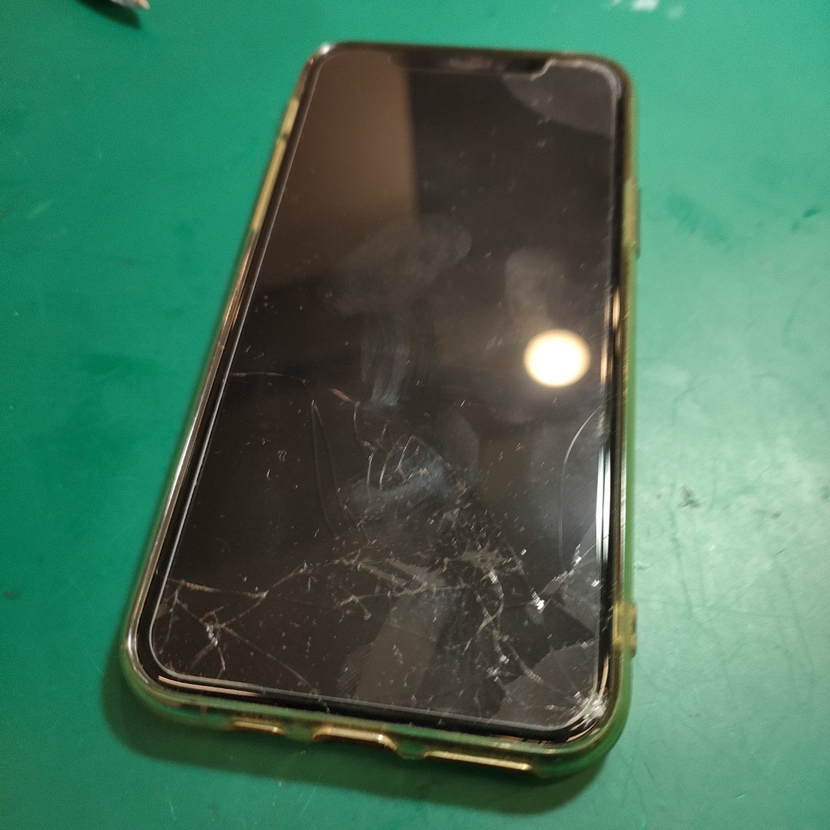 浦和店：iPhone11Proの画面交換をいたしました