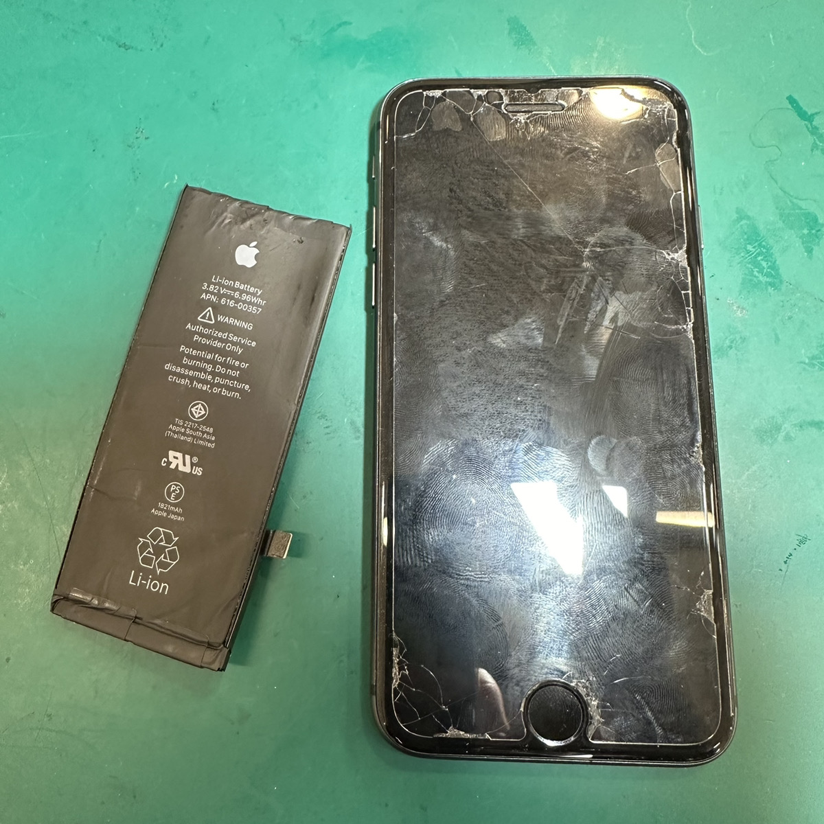 浦和店：iPhone8のバッテリー交換をしました！