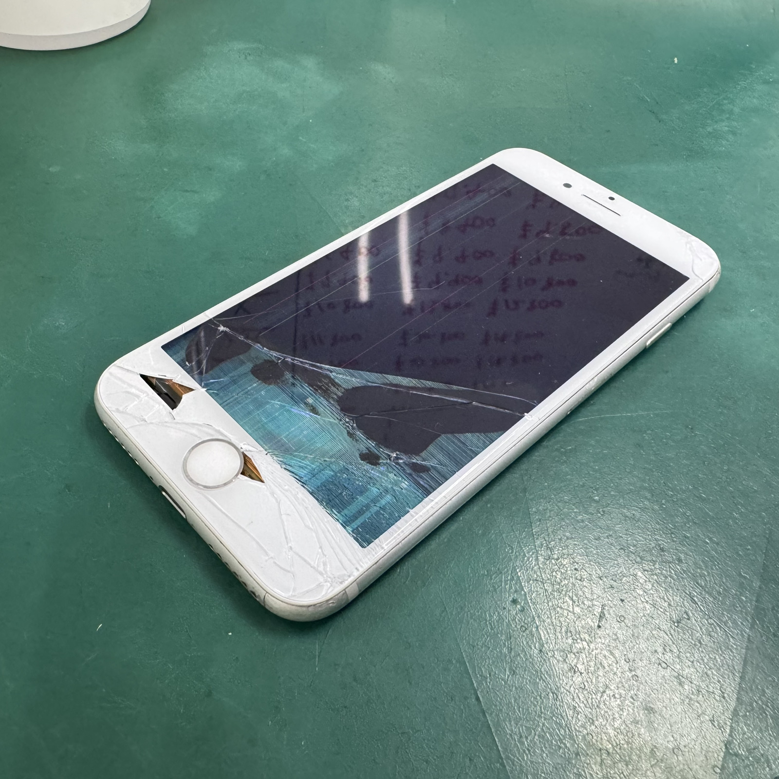 松戸店：松戸市よりお越しのお客様のiPhone7のガラス割れを修理させて頂きました！