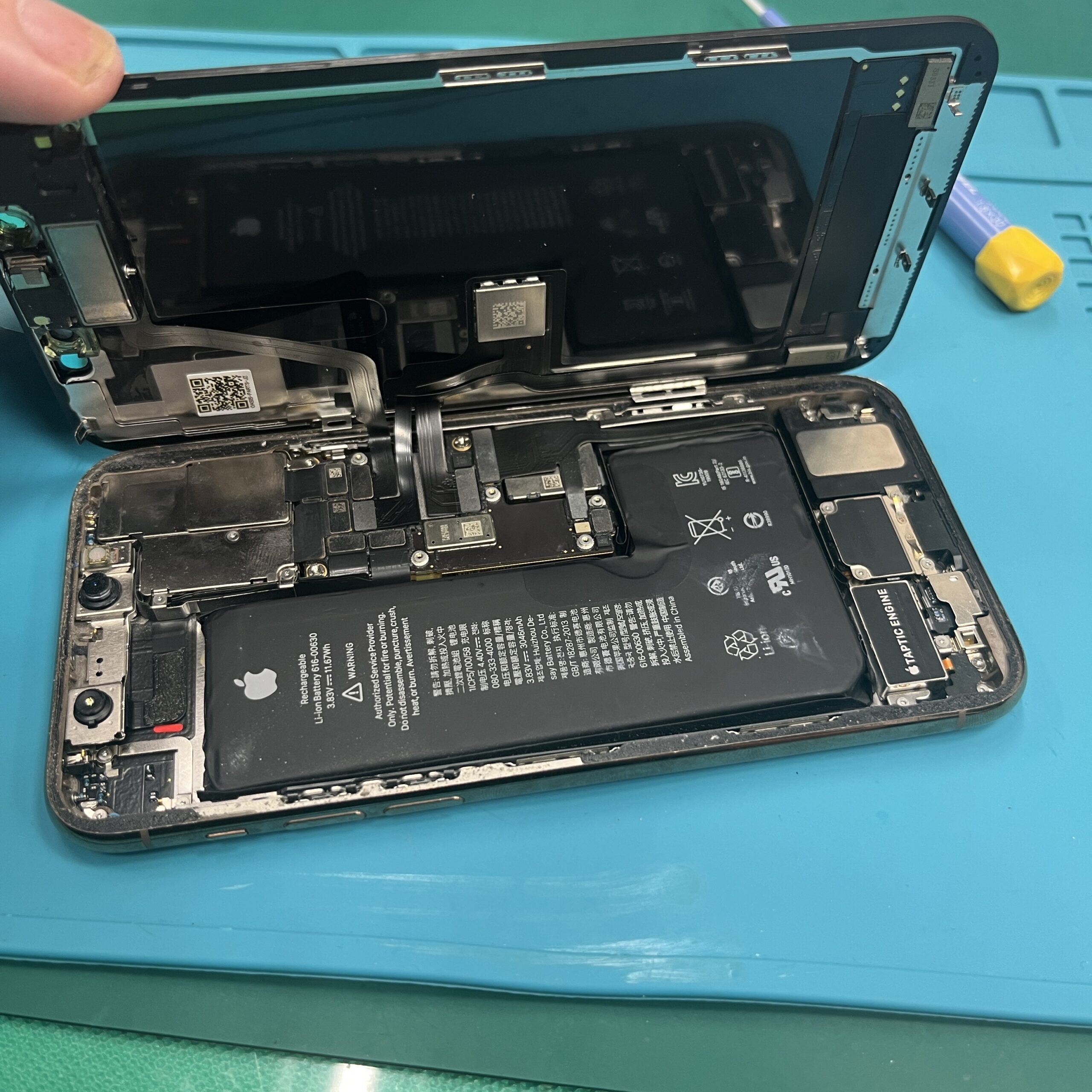 成東店：iPhone11pro 重度画面交換 9,680円長生郡からお越しのお客様