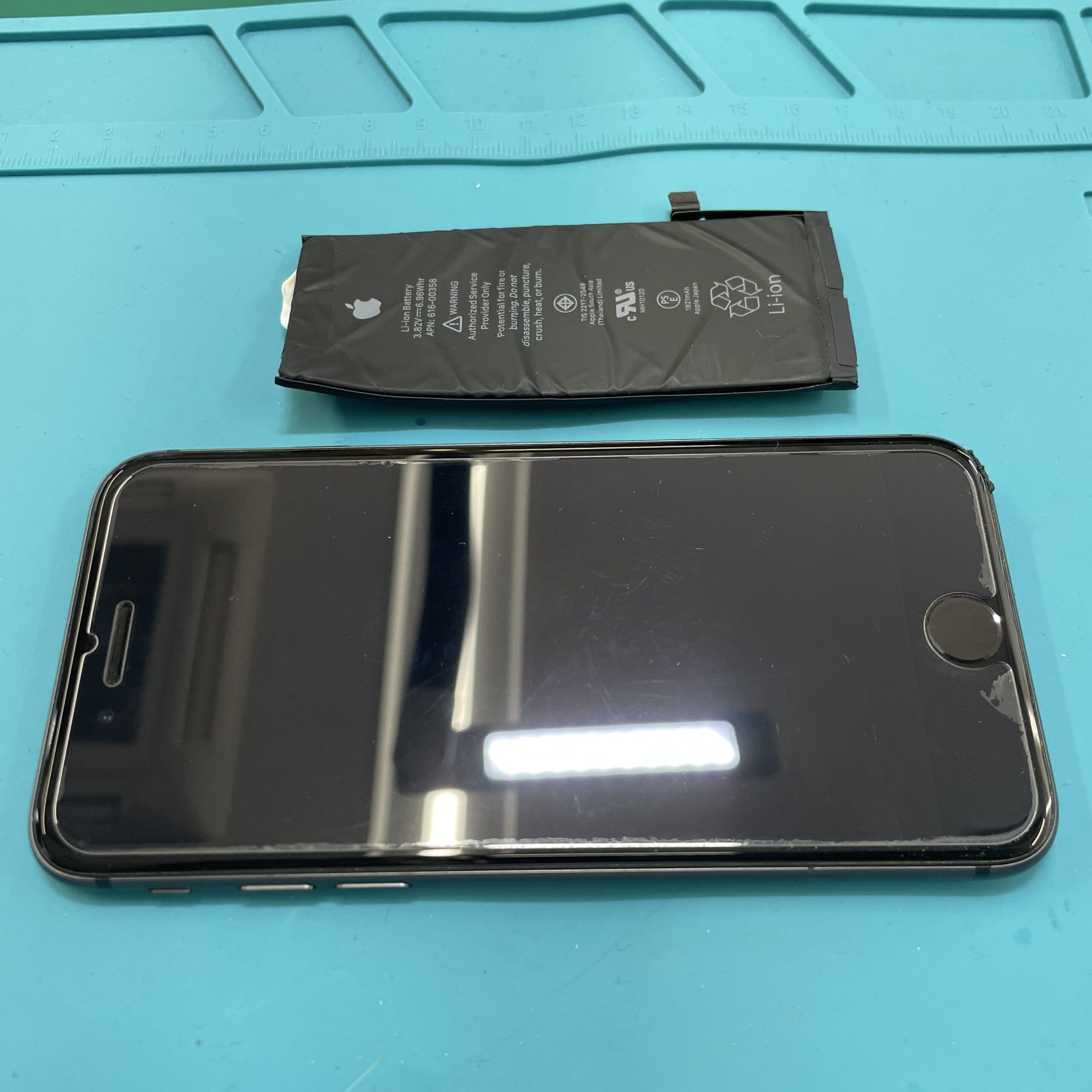 成東店：iPhone 8 バッテリー交換 4,180円！！