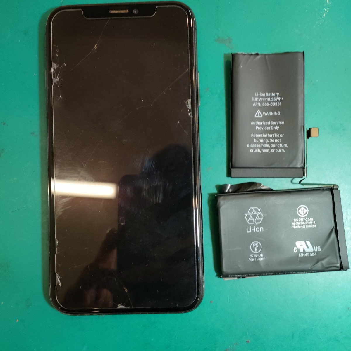 浦和店：iPhoneXのバッテリーを税込5,480円で交換いたしました！