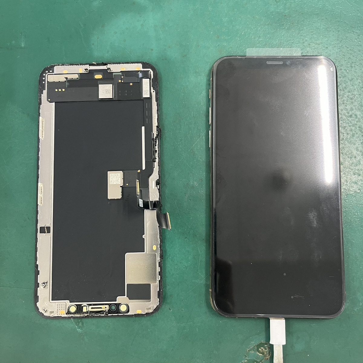 松戸店：松戸市よりお越しのお客様のiPhoneXSの画面交換をさせていただきました！