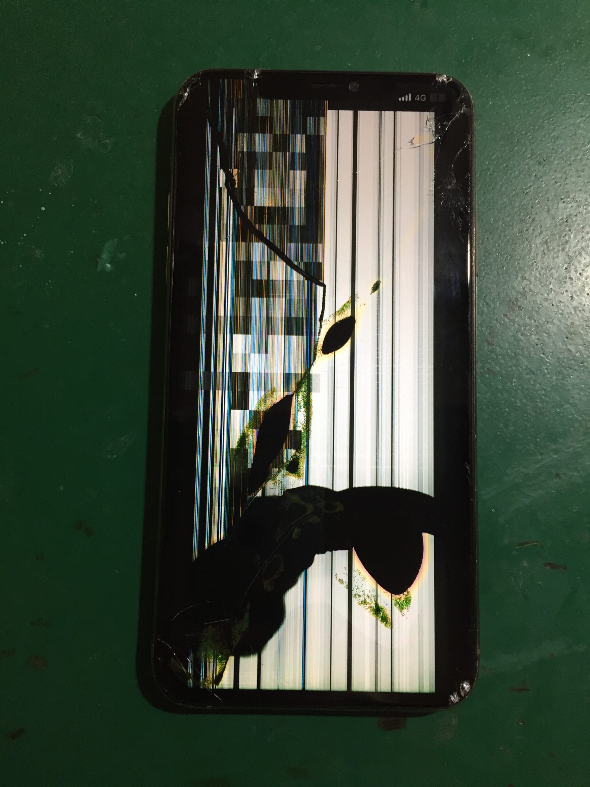 静岡店:iPhone11ProMaxの画面交換を致しました！