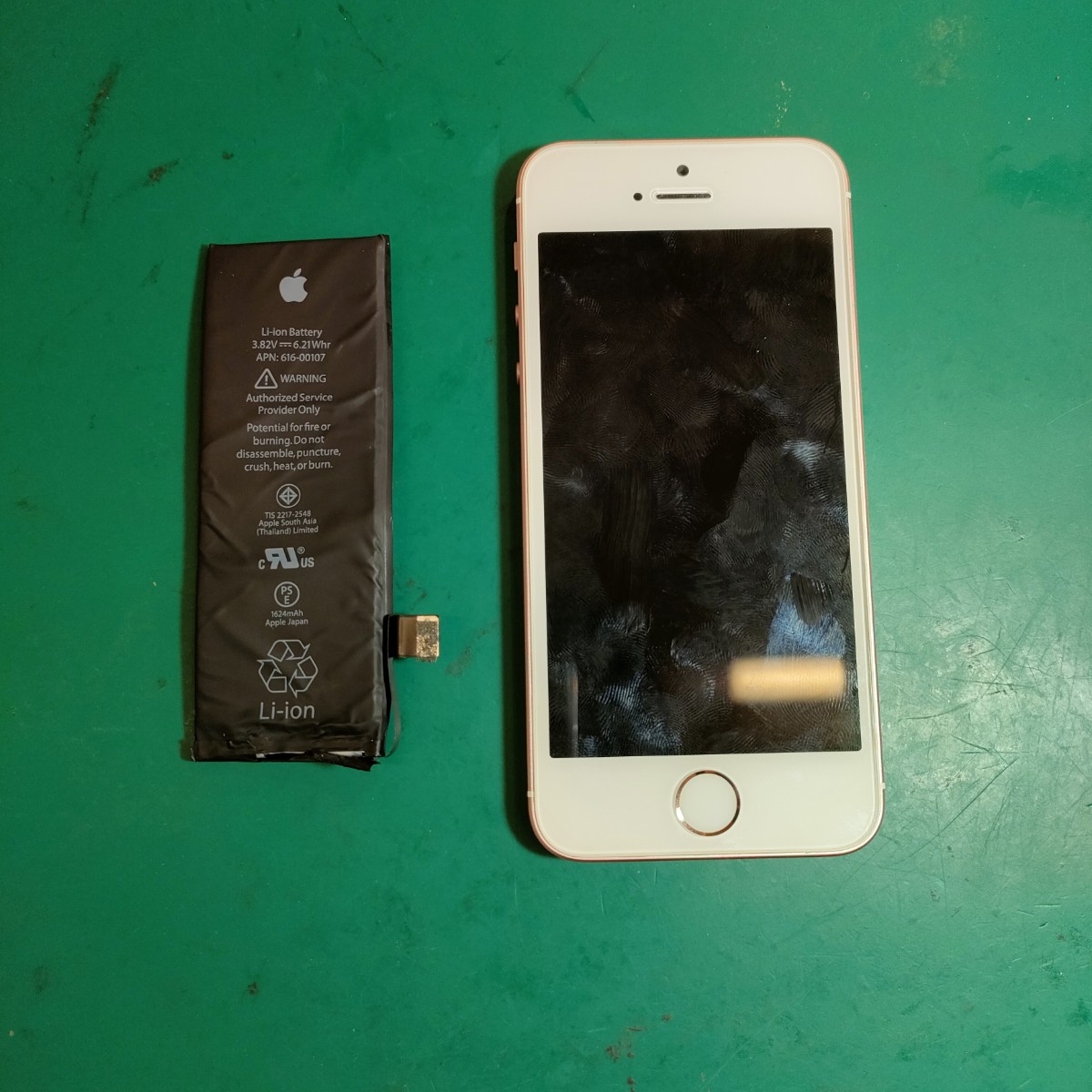 浦和店：iPhoneSE初代のバッテリー交換をいたしました！