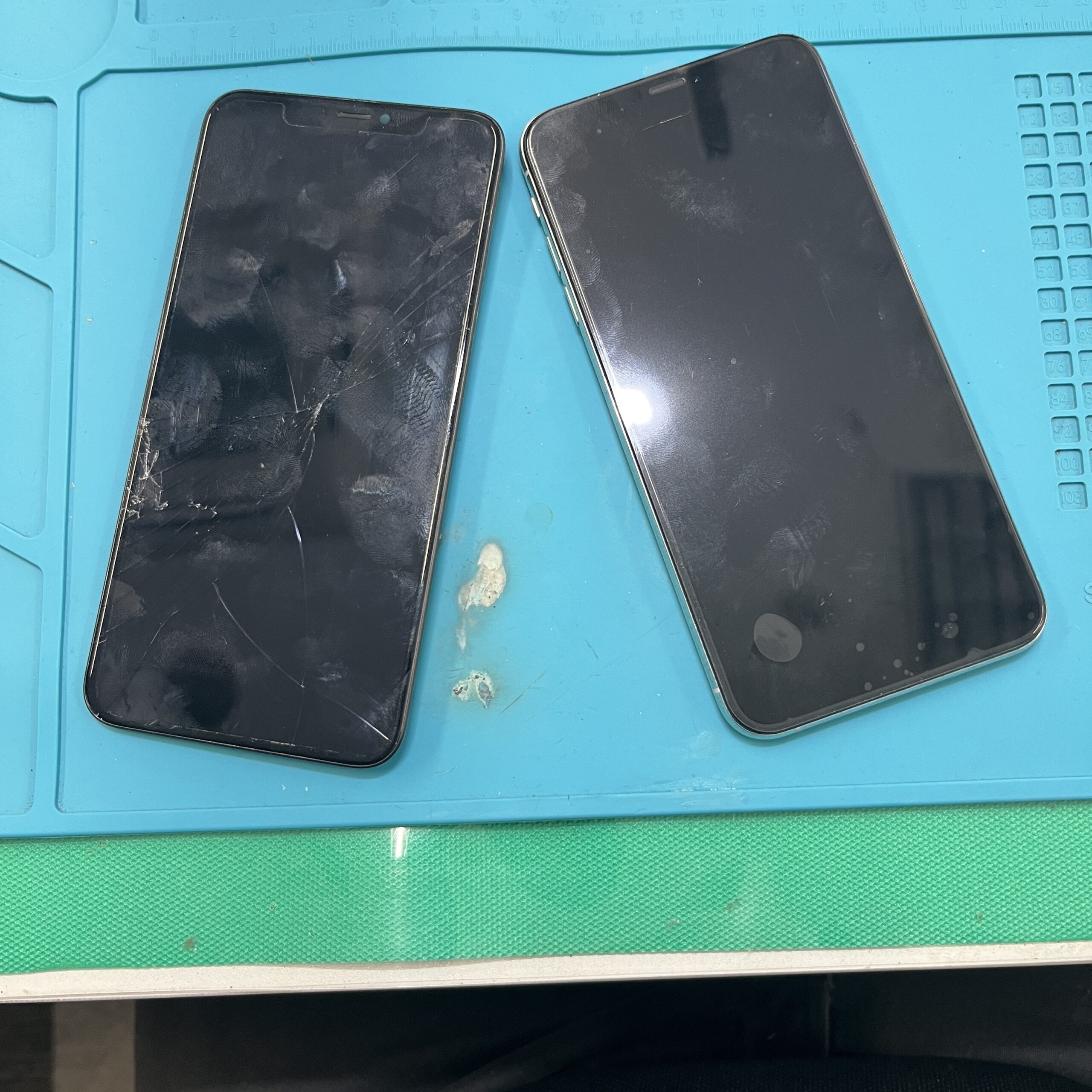成東店：iPhone XS Max 軽度画面交換 即日修理対応いたしました。山武市内よりお越しのお客様