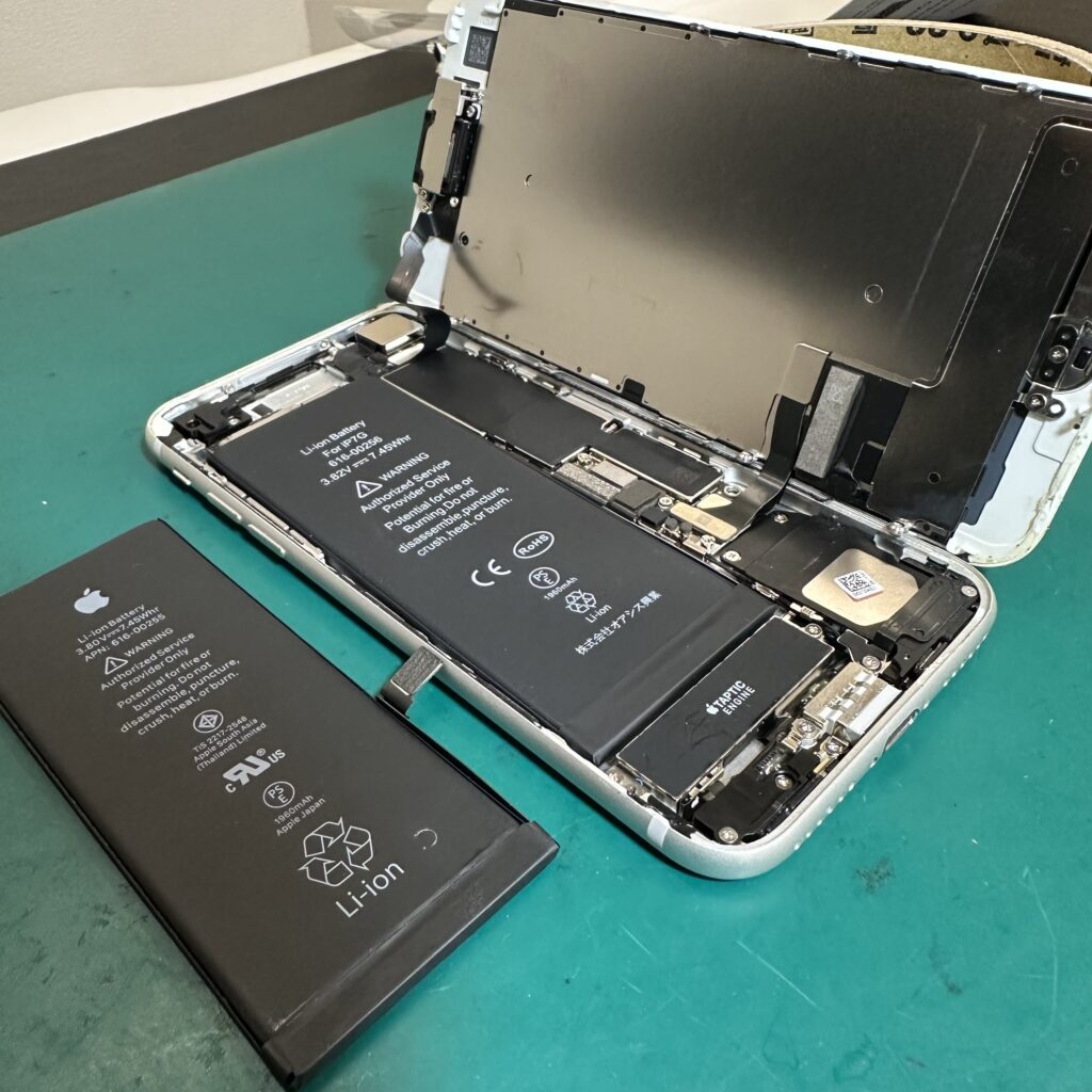 iPhone 7、バッテリー劣化、バッテリー交換