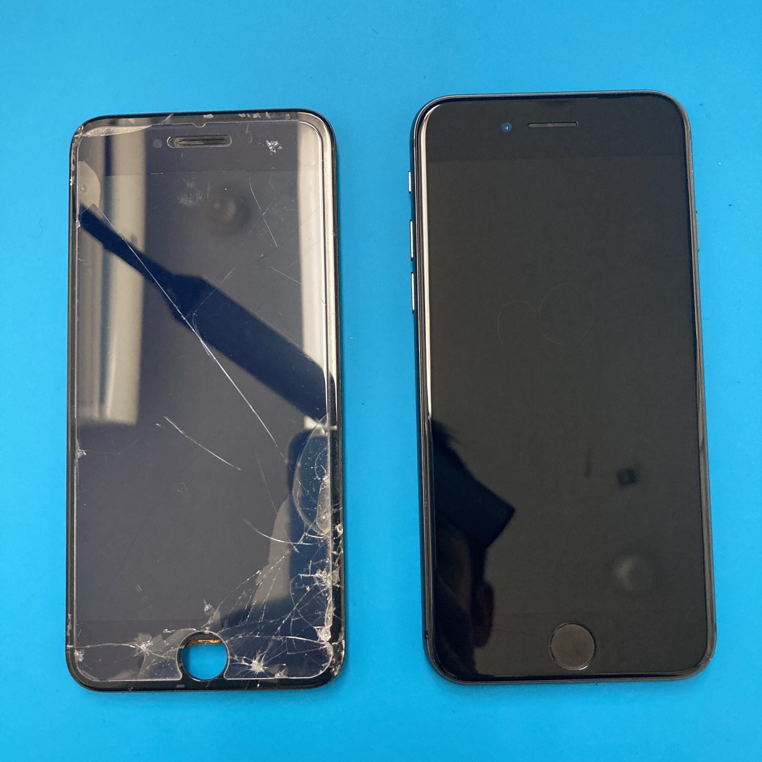 土浦店　iPhone8 重度の画面交換修理を7,480円でやらせていただきました！