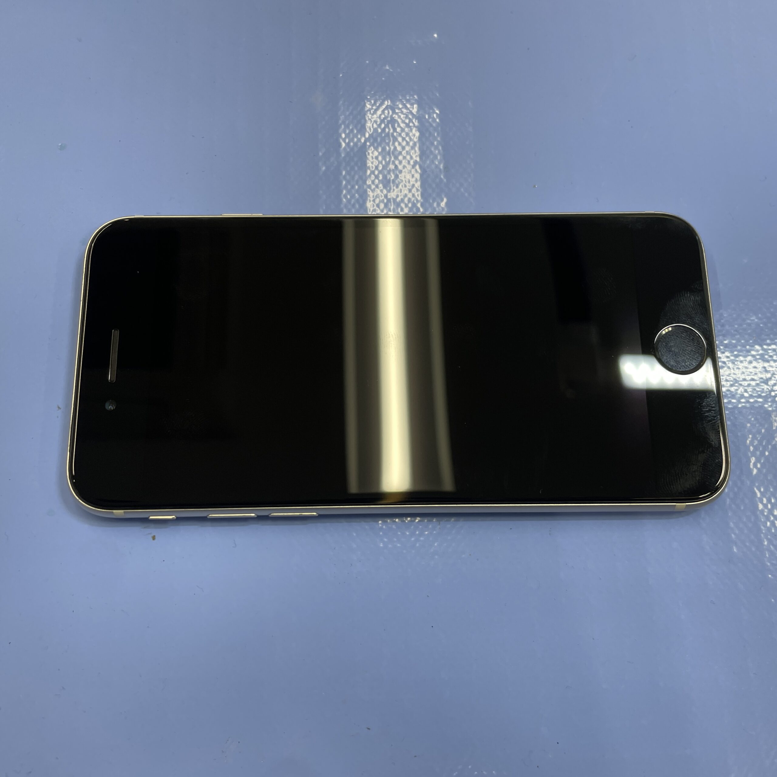 成東店：iPhone SE3の重度画面交換を9,680円で迅速実施！山武郡よりお越しのお客様