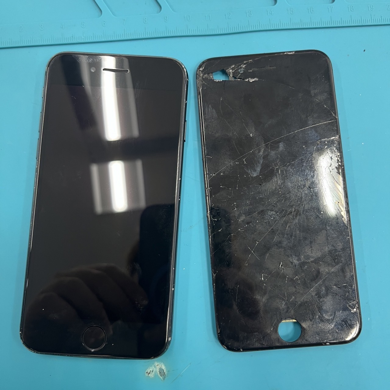 成東店：iPhoneSE3 重度画面交換 迅速対応！