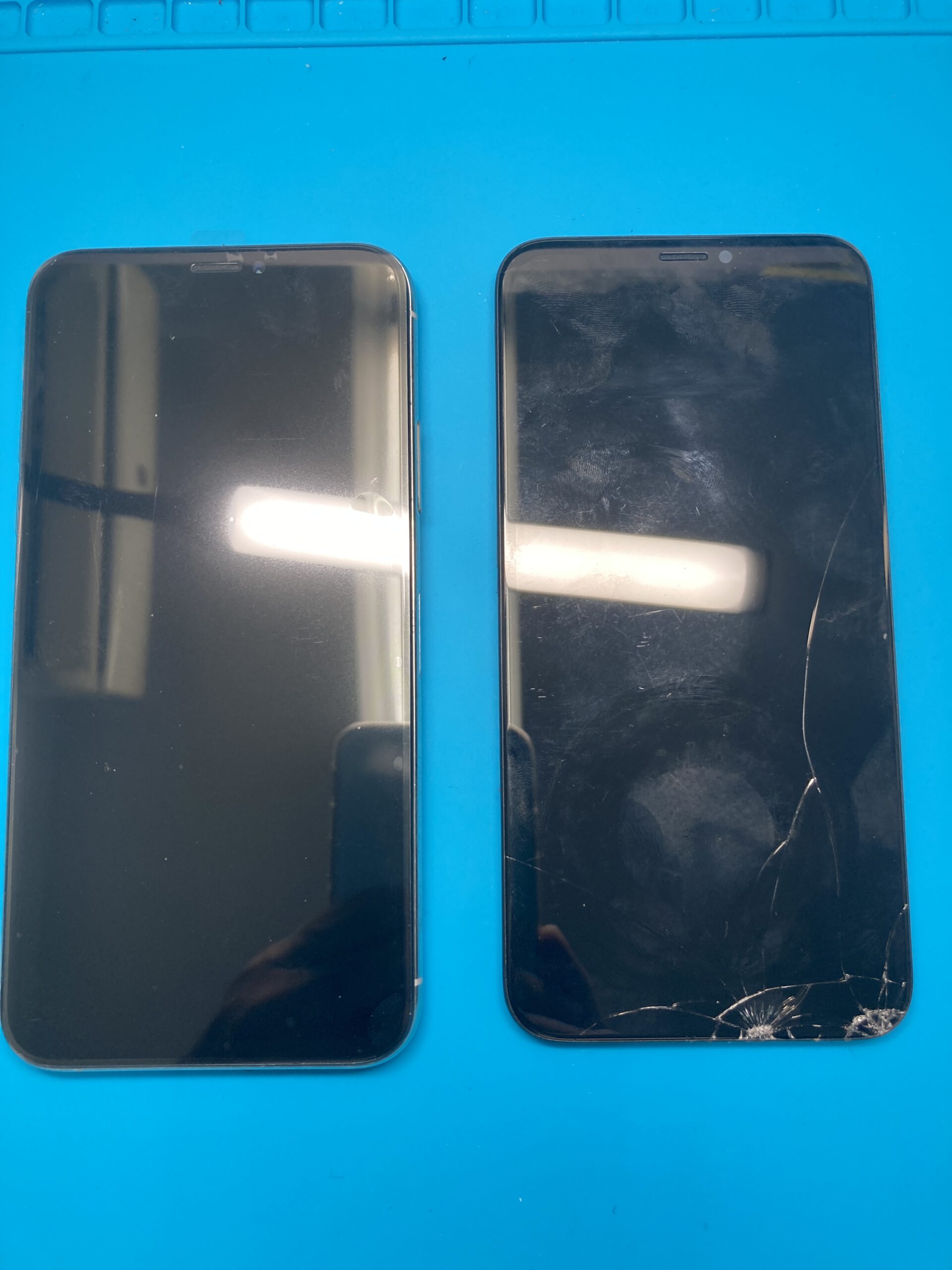 土浦店　iPhoneXS 重度液晶修理サービス、特価8,580円！iPhoneステーション