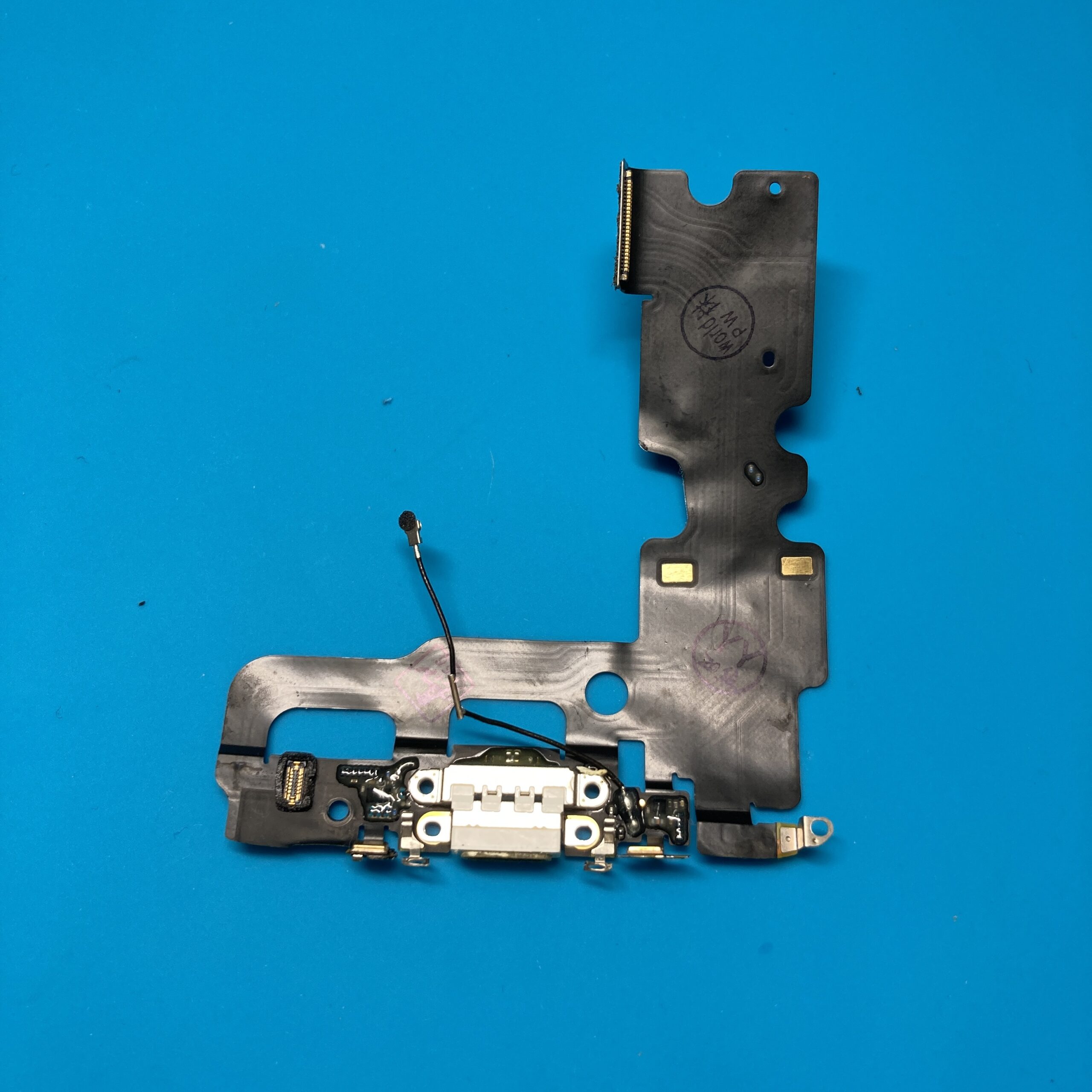 土浦店 iPhone 7 充電口修理特価！たったの5,280円でスピーディに対応