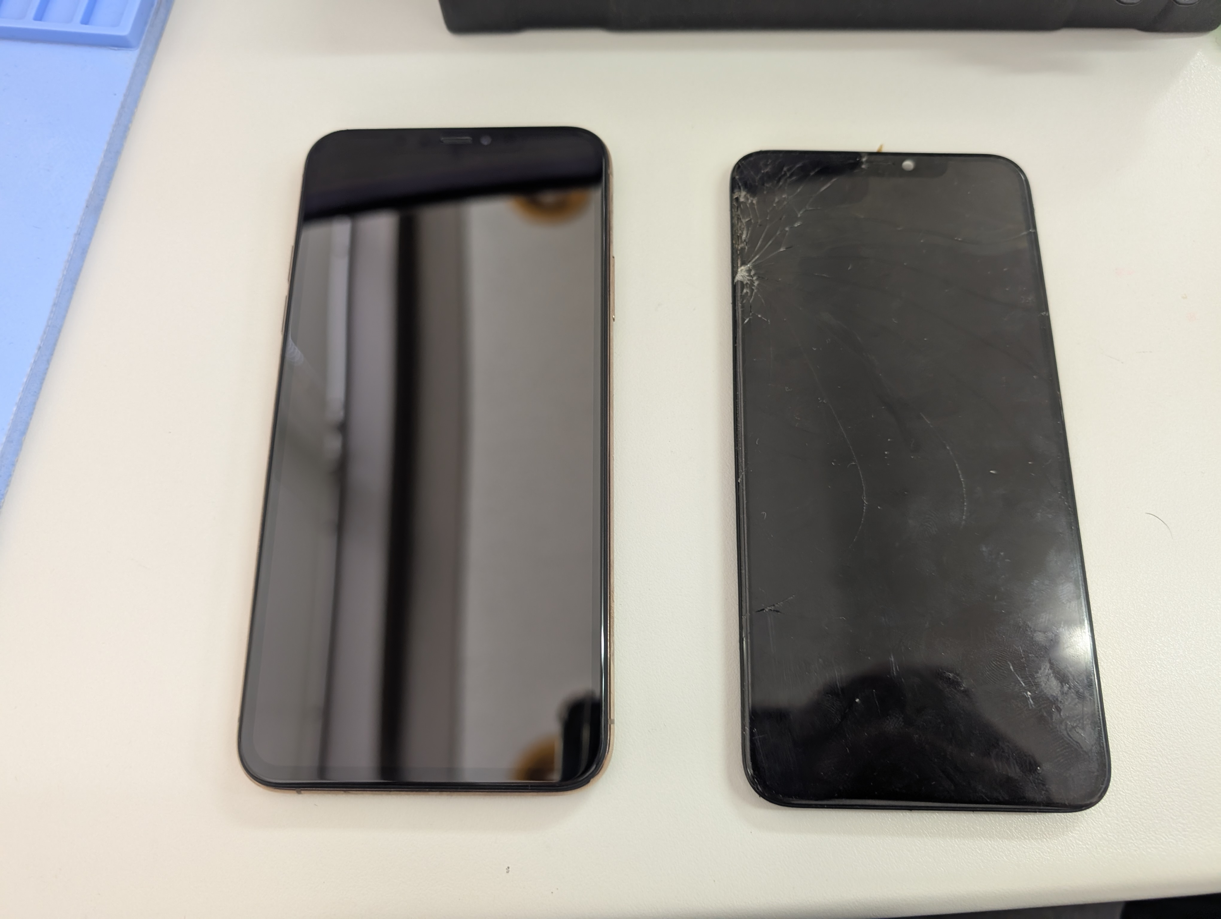 所沢店：iPhone11ProMAX フロントパネル交換を15,180円で実施しました！