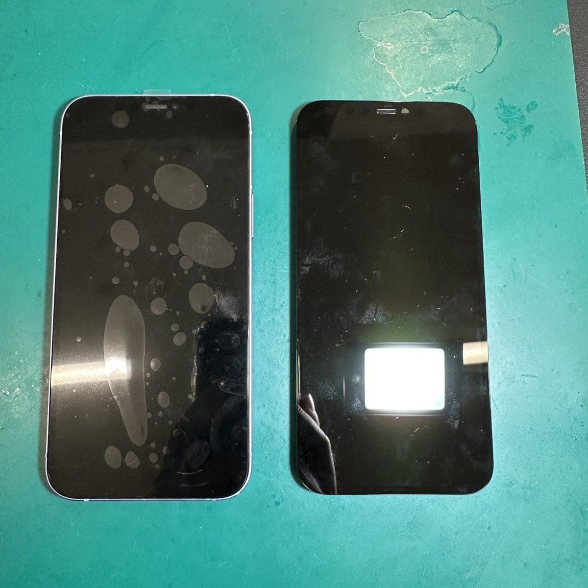 浦和店：水没で画面の変色が見られたiPhone12を素早く修理！