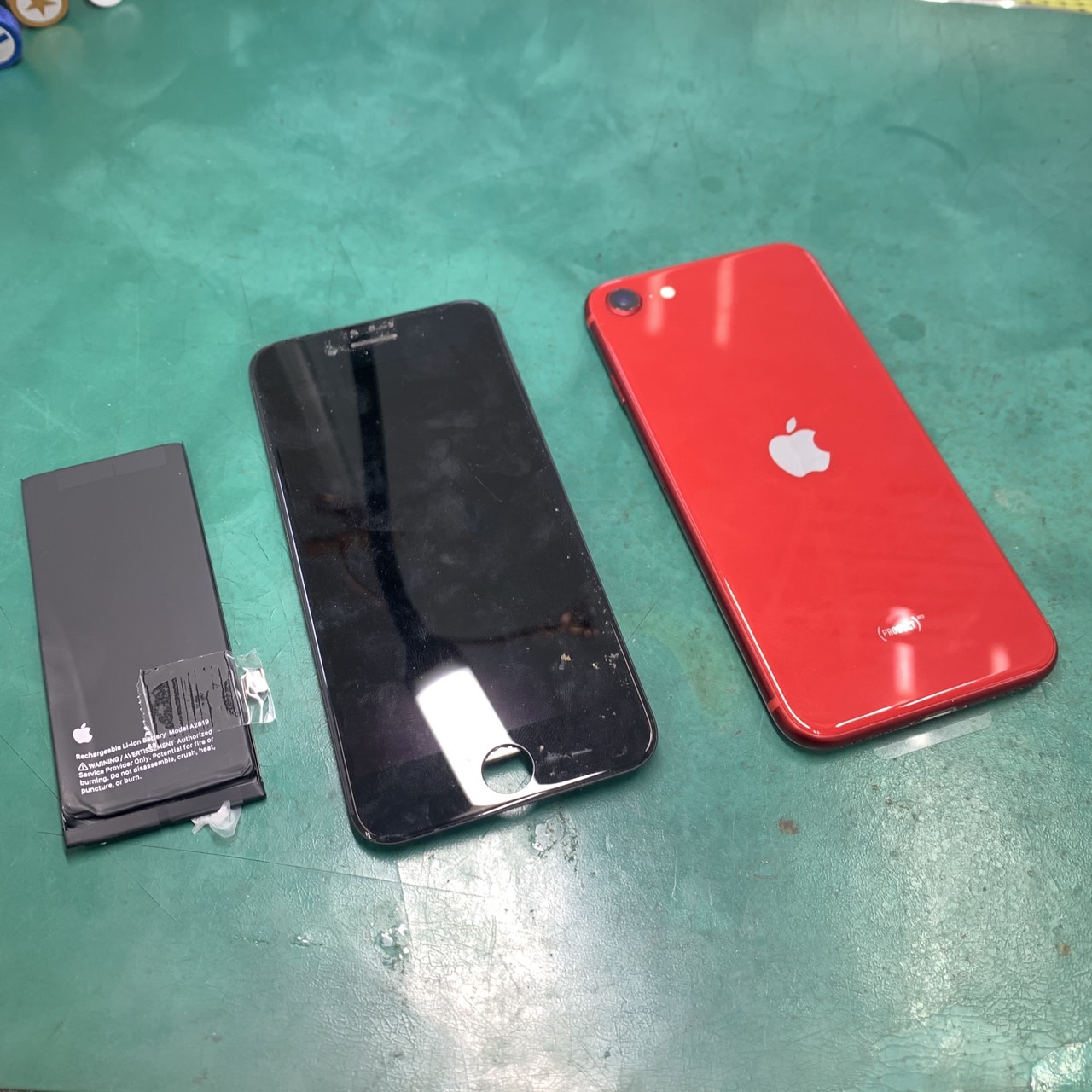 松戸店：iPhoneSE3の重度画面とバッテリー交換を行いました！