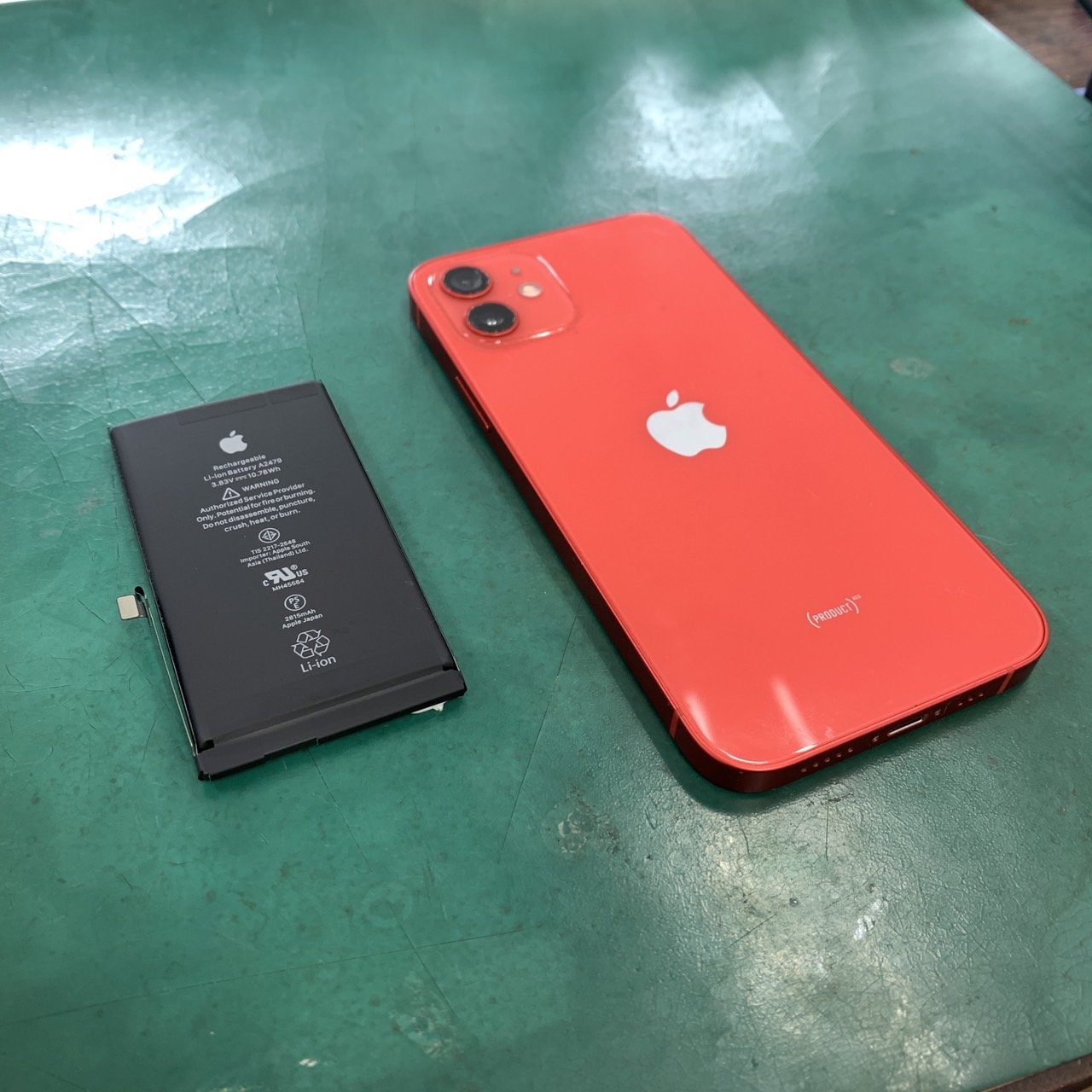 松戸店：iPhone 12 のバッテリー交換を実施！市川市よりお越しの客様