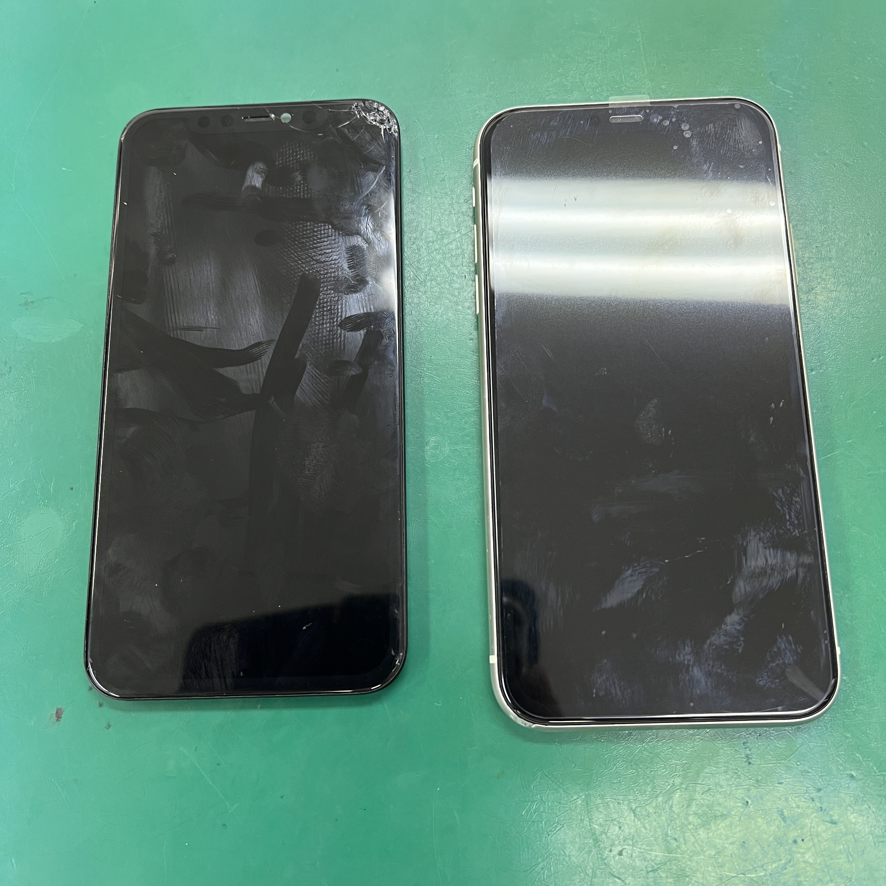 市原五井店：iPhone 11の重度画面交換修理を実施しました！