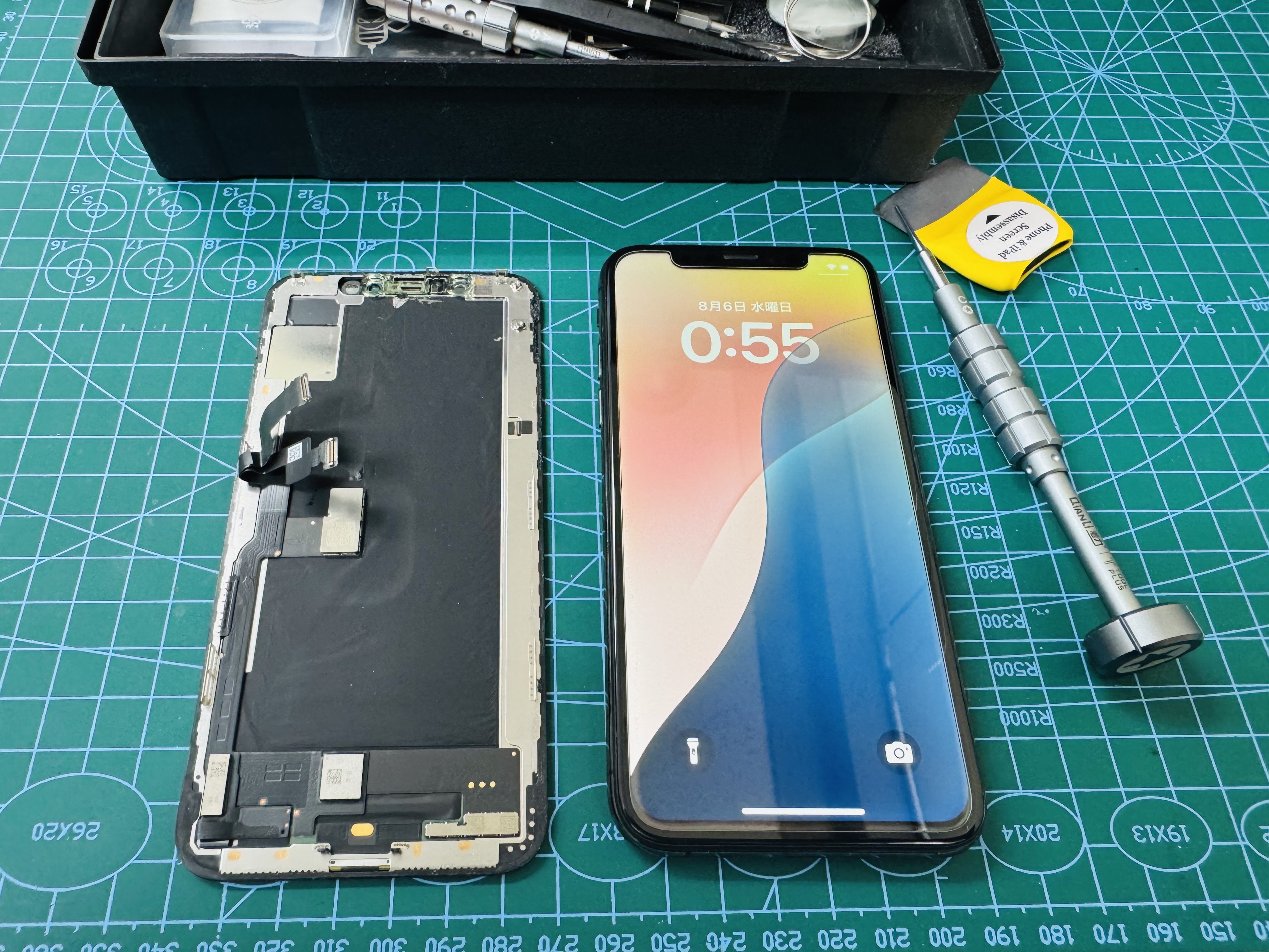 所沢店：iPhoneXS フロントパネルとバッテリー交換修理を7,480円で実施しました！