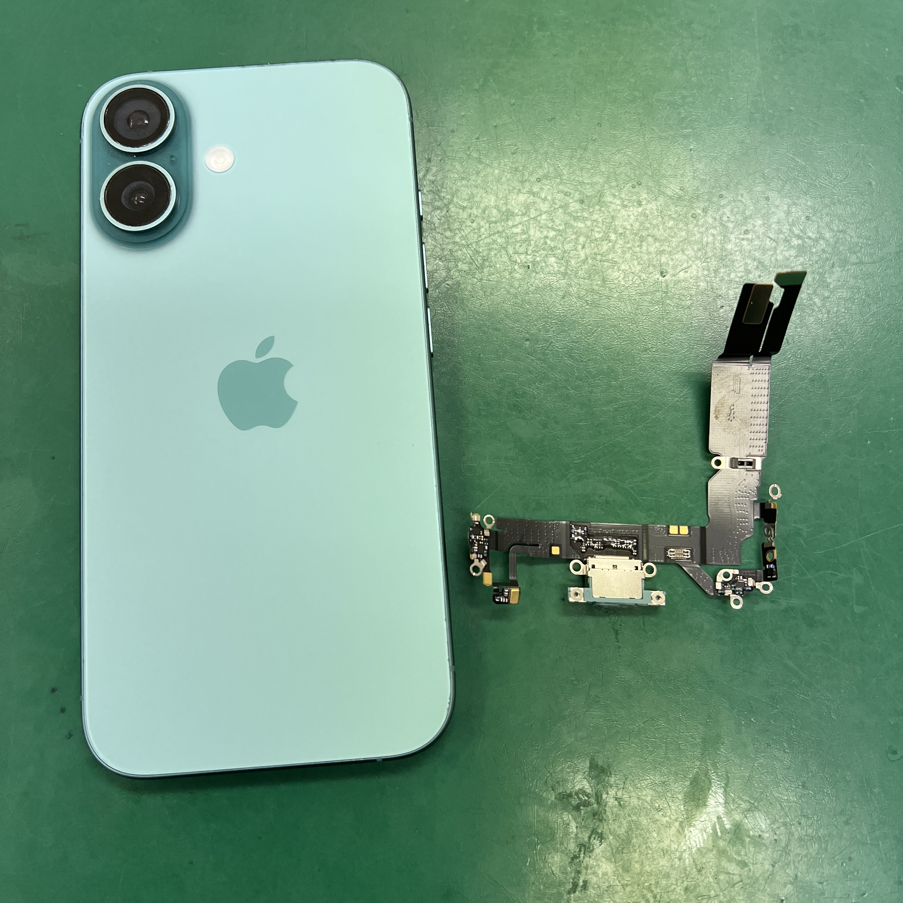 市原五井店：iPhone16の充電口交換修理を行いました！