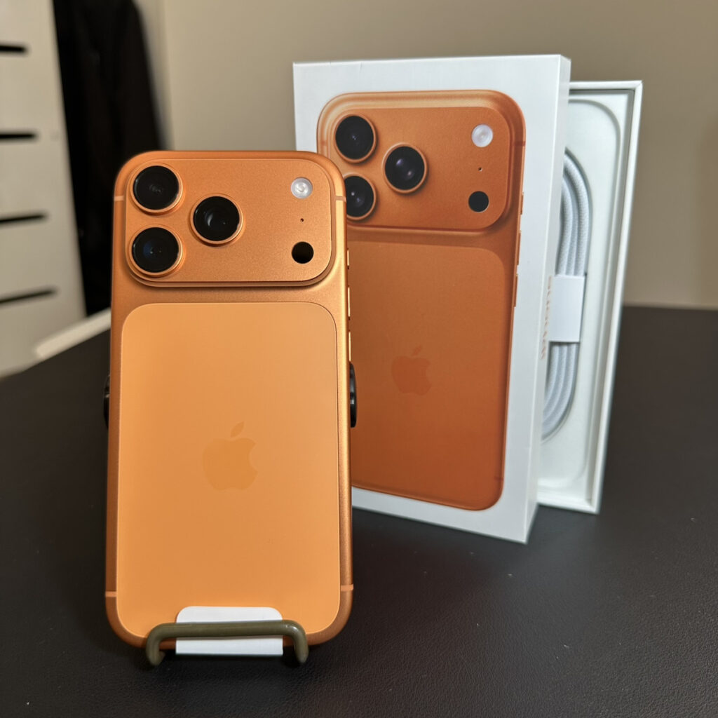 iPhone 17 Pro 256GB コズミックオレンジ iPhone 17 Pro Max 256GB コズミックオレンジ:Apple Rewards