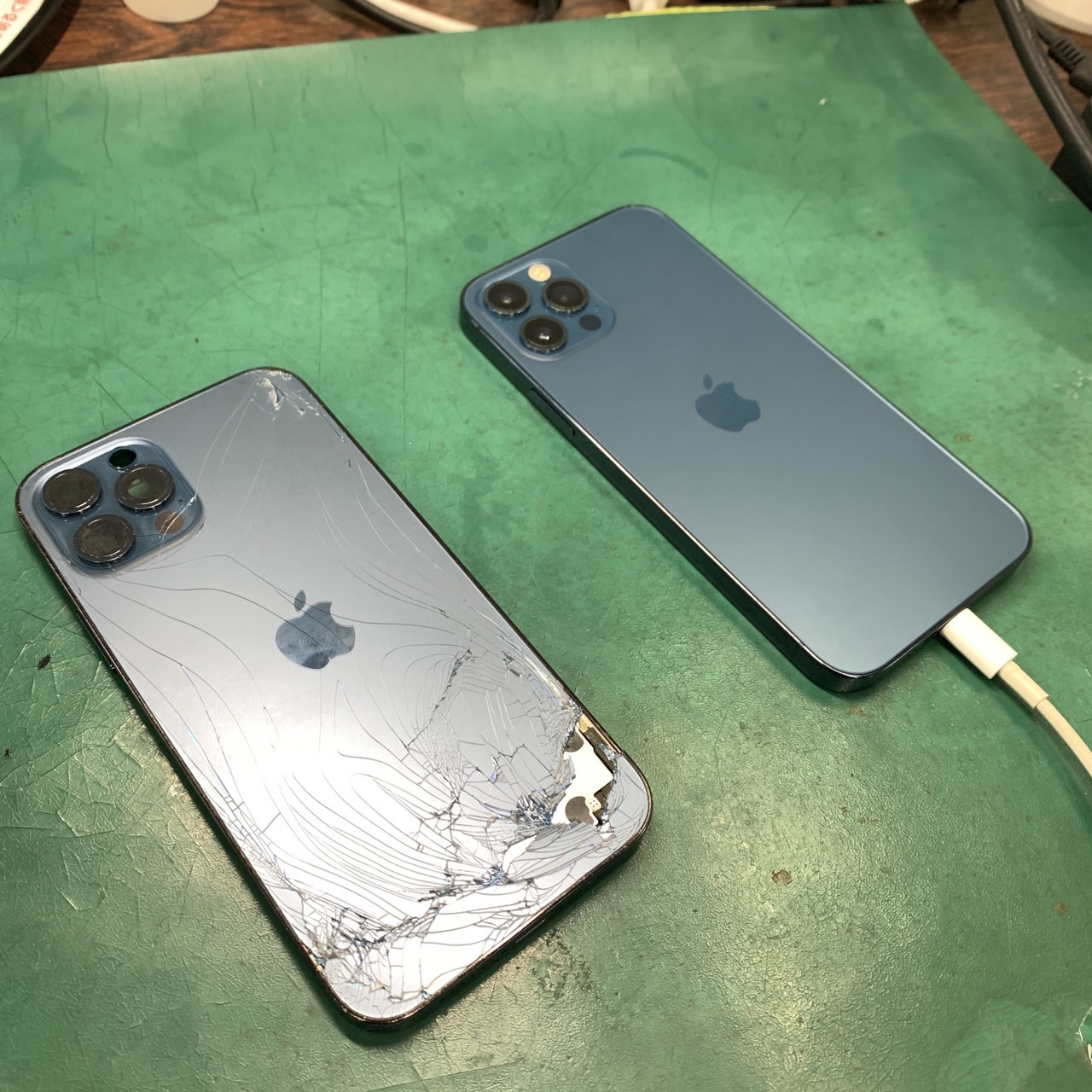 松戸店：iPhone12 Proの背面パネル割れを修理しました！