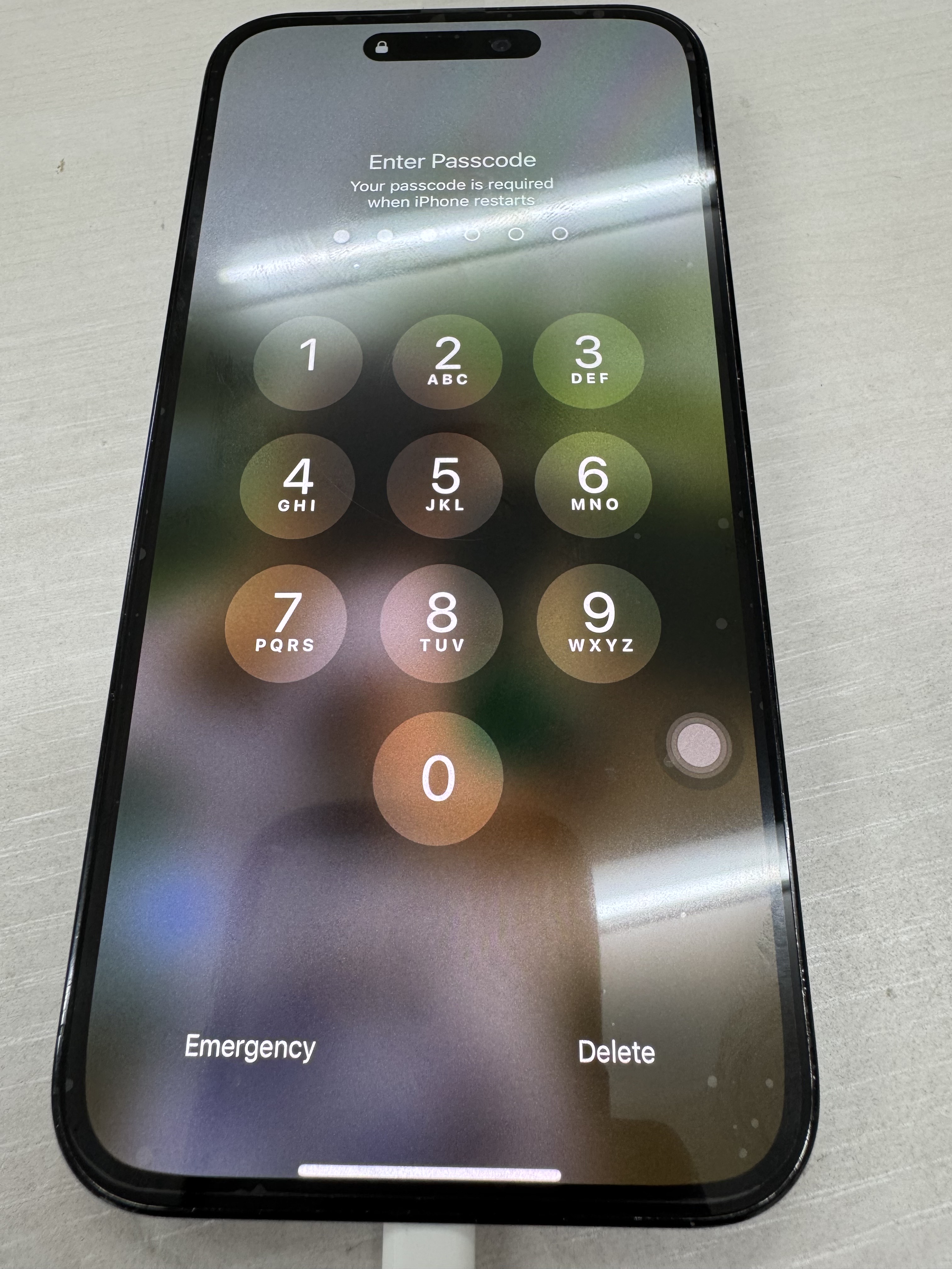 新小岩店【iPhone14ProMax液晶割れ液晶交換修理】