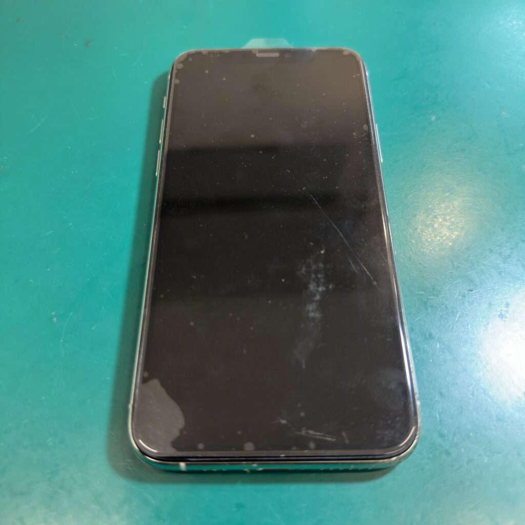 iPhone 11 Pro タッチ操作ができない 画面交換修理
