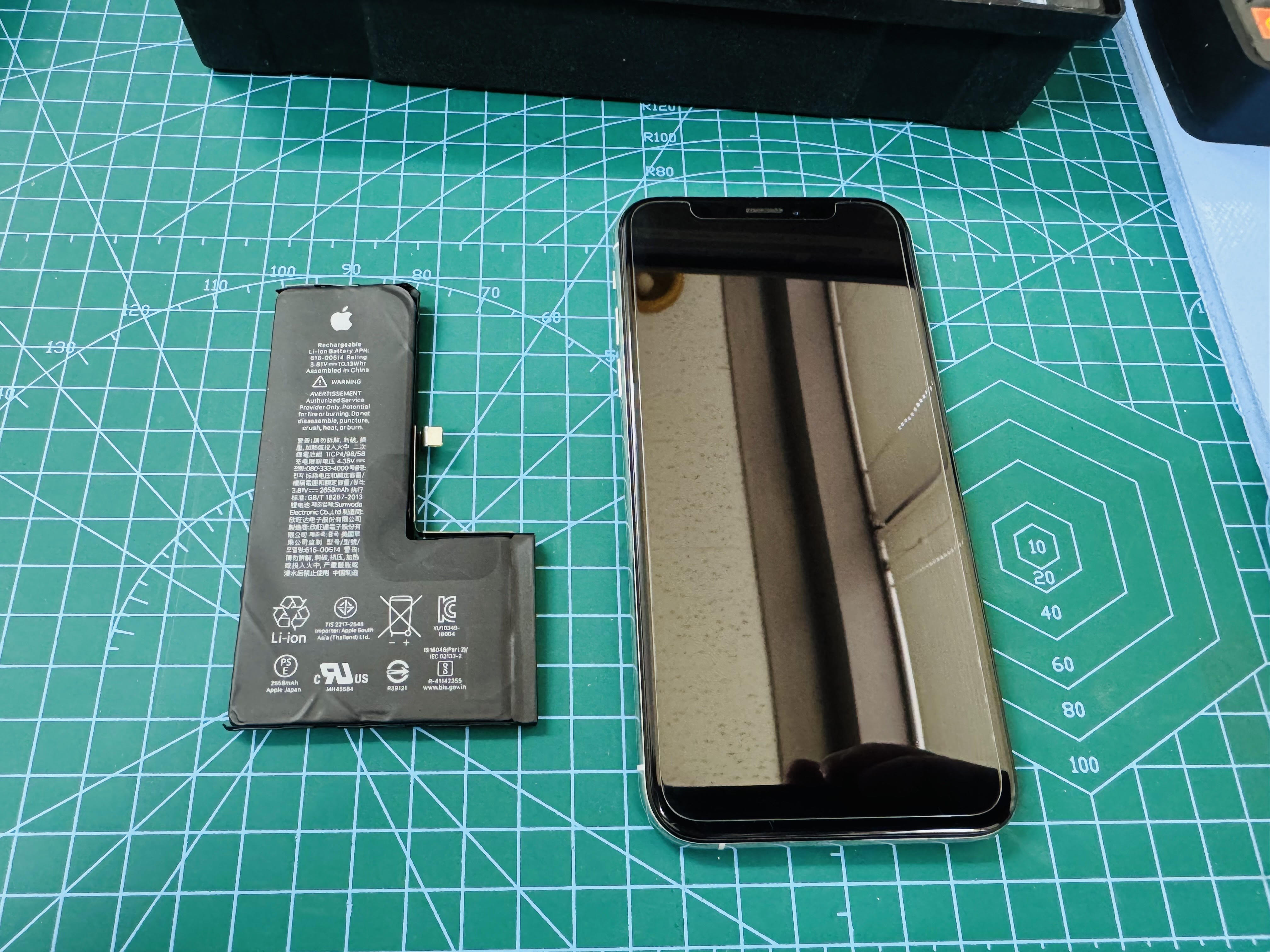 所沢店：iPhoneXS バッテリー交換修理を5,280円で実施しました！