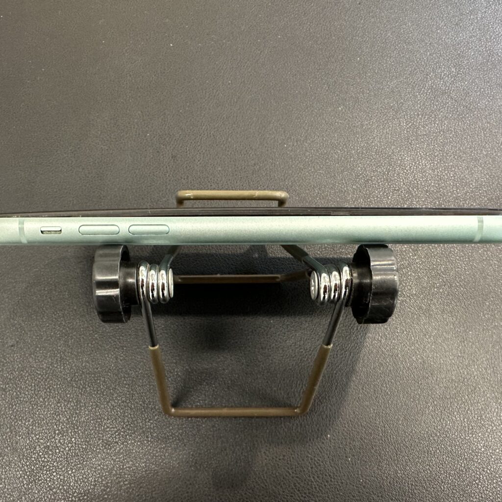 iPhone11 バッテリー膨張