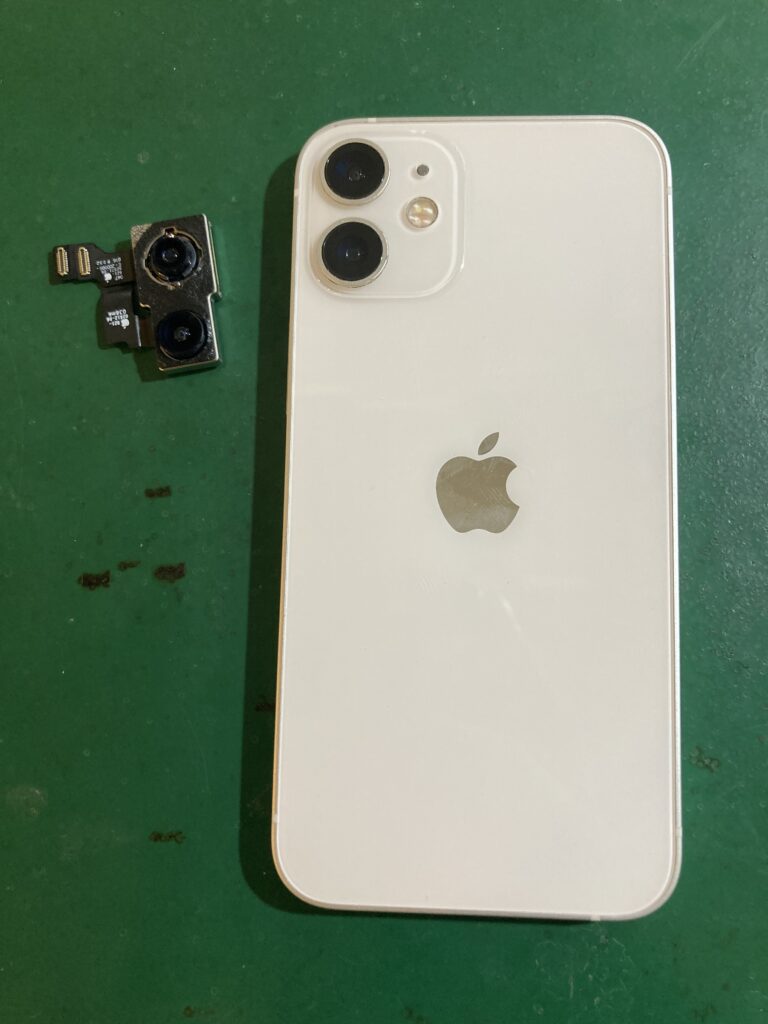 静岡店：iPhone 12のカメラ交換修理を9,680円で対応しました！