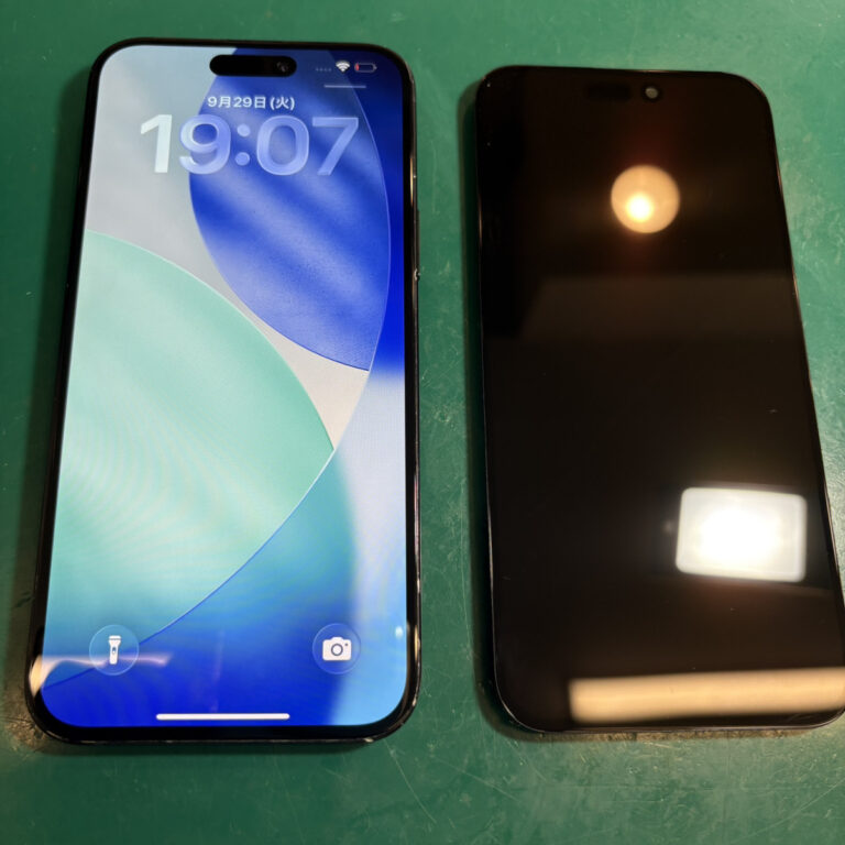 【浦和店】画面全体が映らないiPhone 15 Plusの液晶交換を実施!
